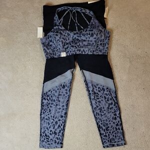 Aero Leopard Print Sports Bra and Leggings Set